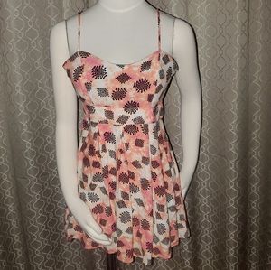 🧡 Long Tribal-Print Tank w/ Side Cutouts